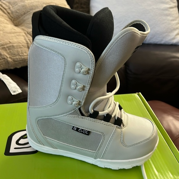 Evol snow boots - Picture 1 of 7